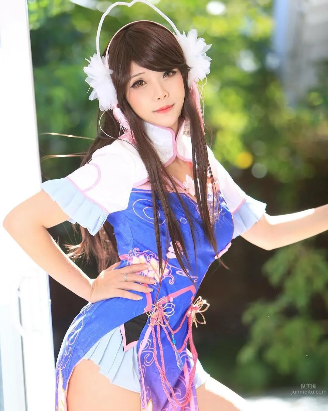Video Game Beauty Hana Dinh, Do You Like This Figure? photo 13