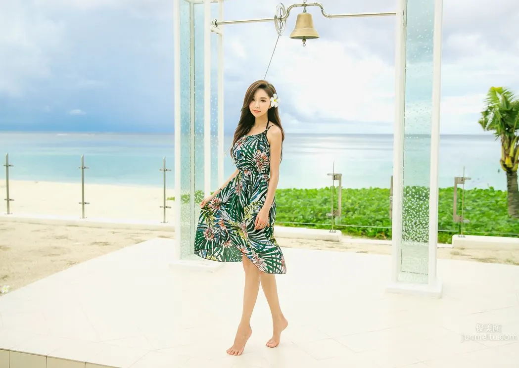 Park Soo Yeon - 2017 Swimwear Series Set Five photo 13