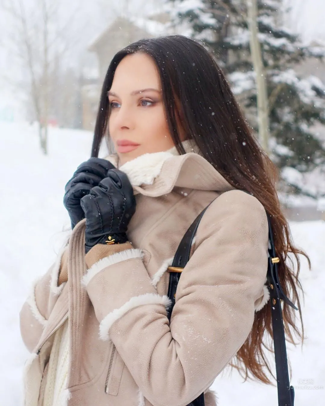 Lola Astanova, Beautiful Pianist Private Shoot photo 10