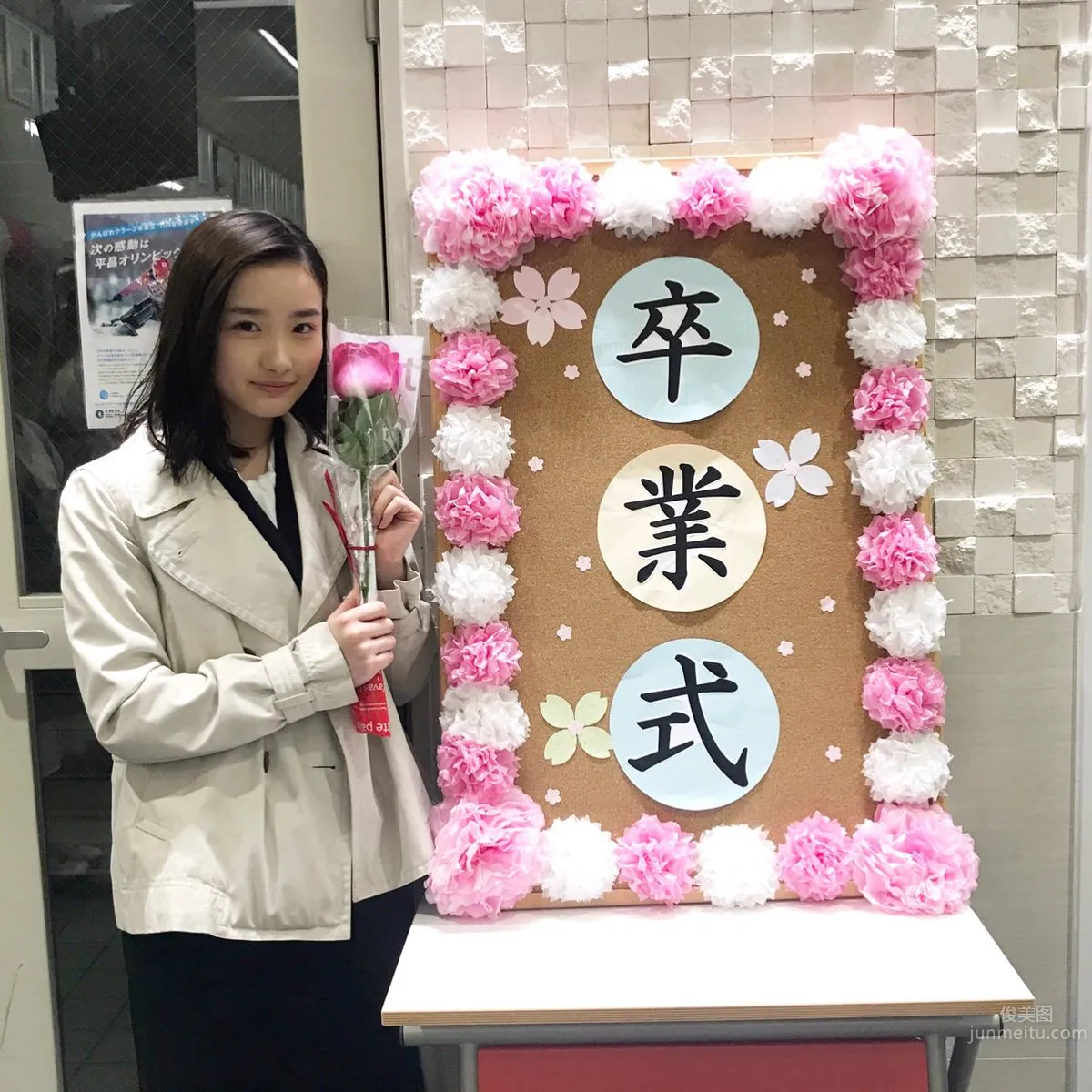 安倍乙- 激似石原里美的美女私房照_0