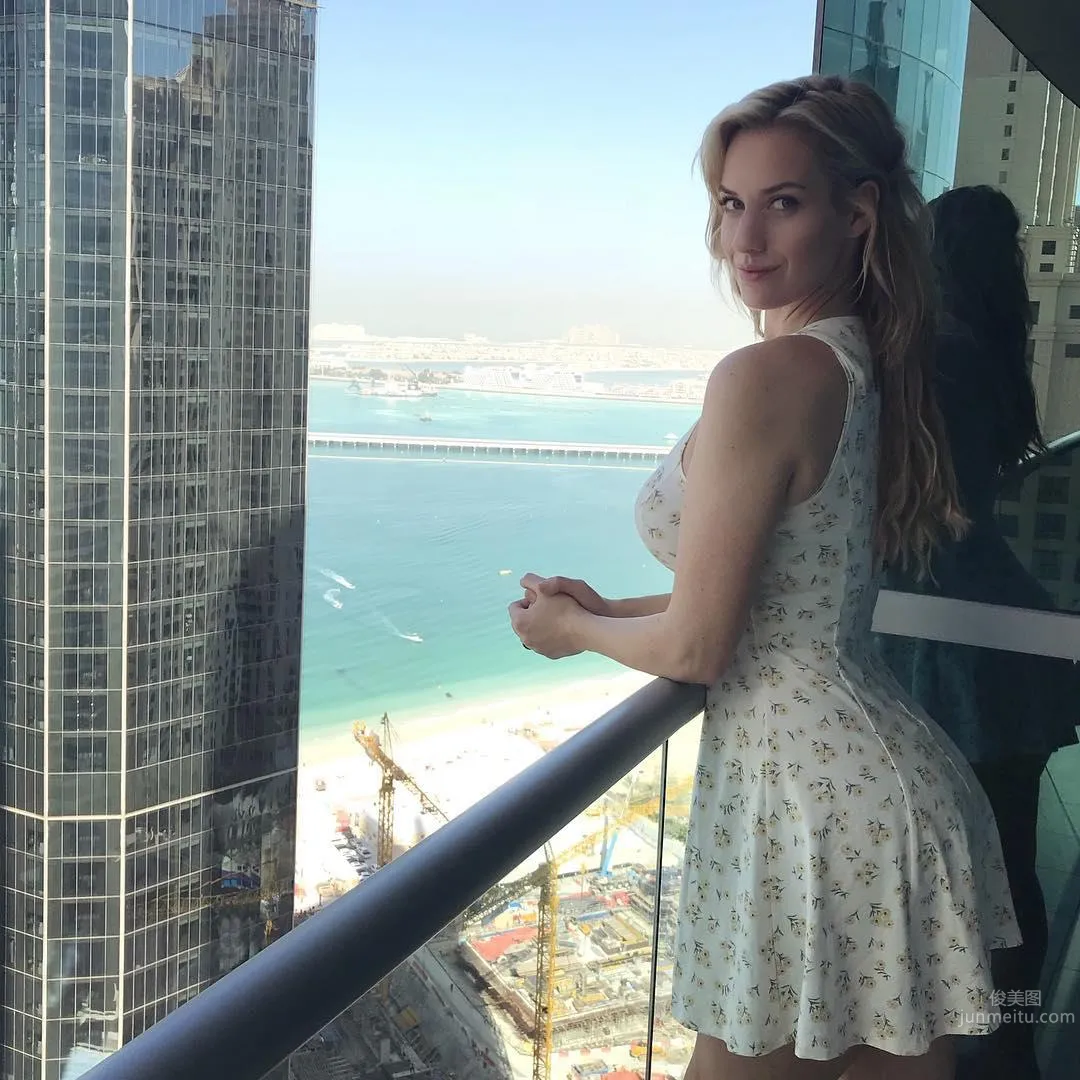 Paige Spiranac - The Sexiest Golfer photo 31