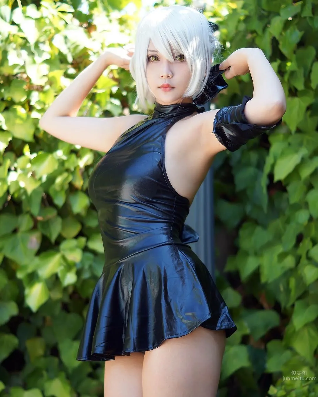Video Game Beauty Hana Dinh, Do You Like This Figure? photo 24