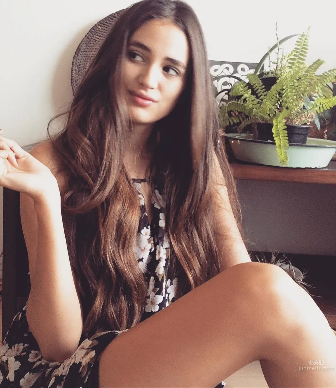 Luna Aballay, Possibly the Sexiest Farmer in the World photo 8
