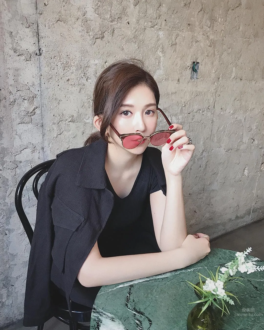 'Mingdao Campus Beauty' Evolved Even More After Graduation, So Hot Fans Shout No No! photo 24