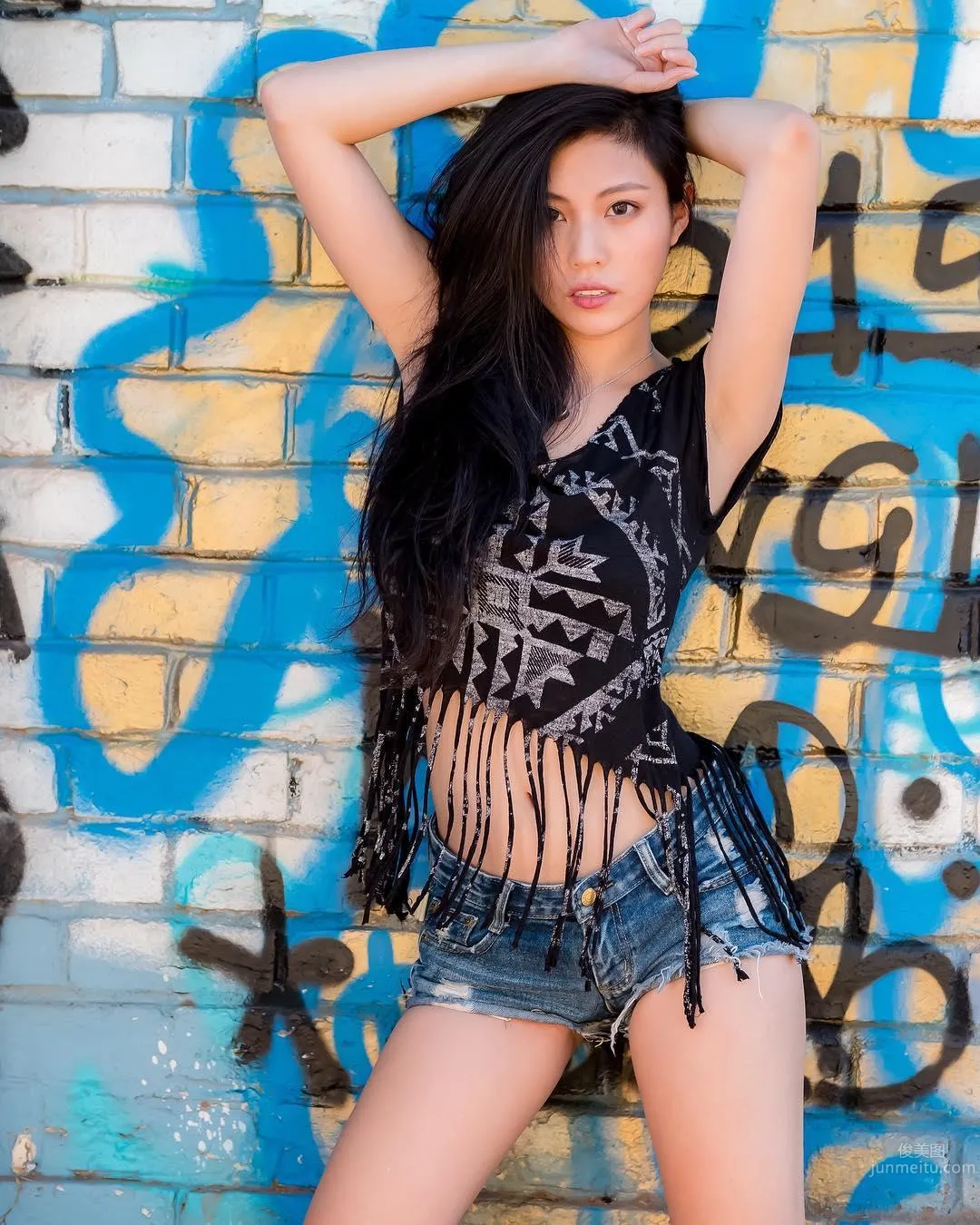 Sweet and Domineering! Chen Lingyu's Super Confident Smile Plus Hot Figure, the Queen Is Decided to Be You! photo 31
