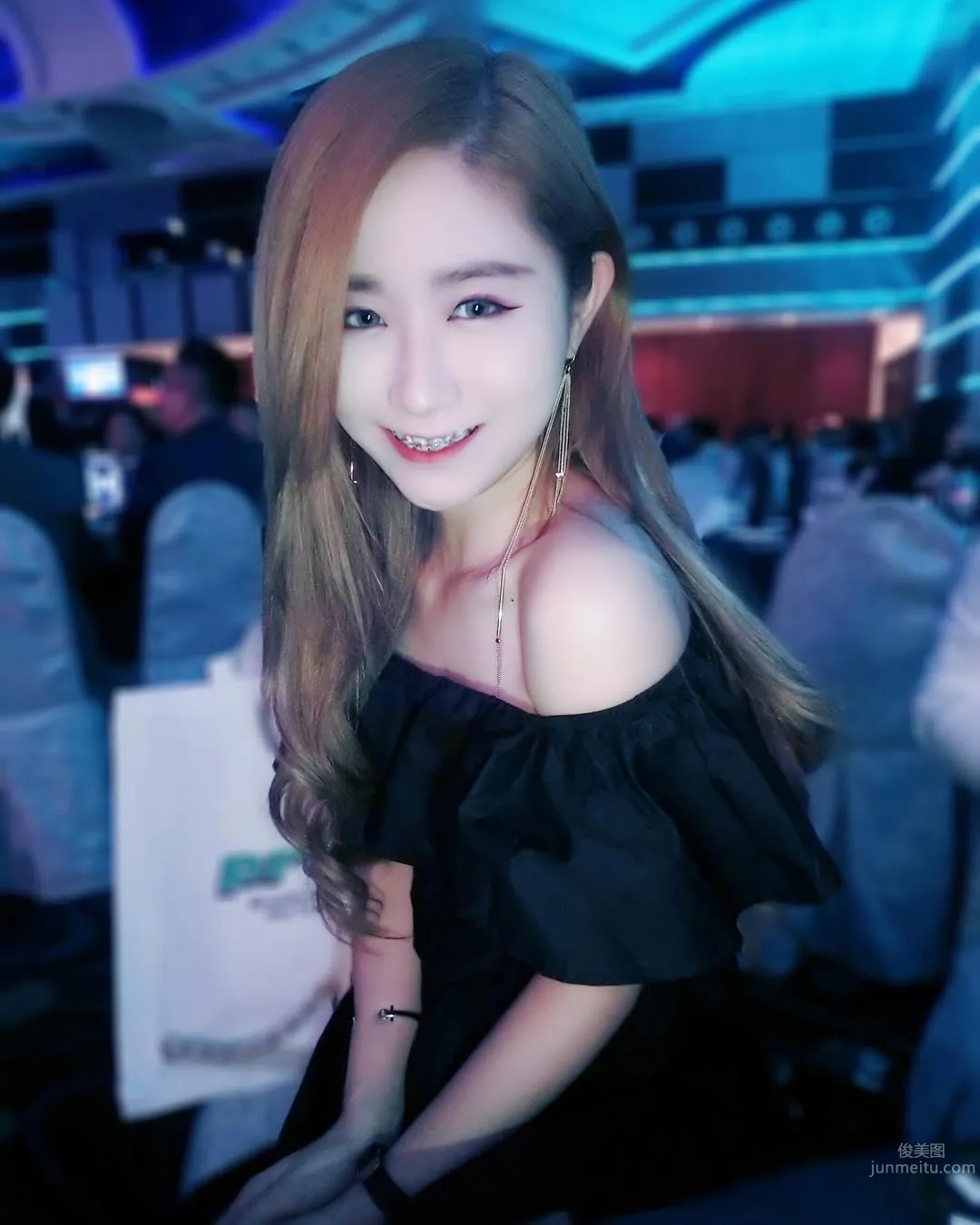 李佩怡- 迷人「魅惑電眼」收服粉絲的心！ 28