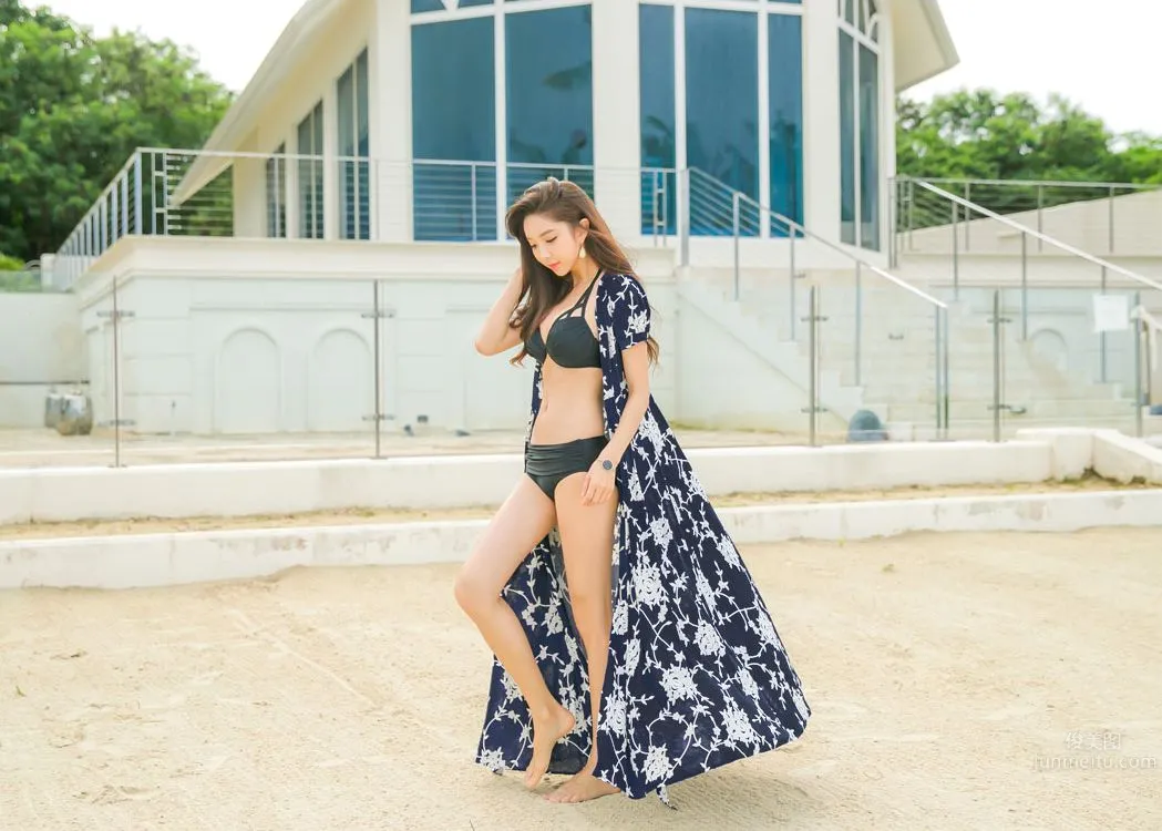 Park Soo Yeon - 2017 Swimwear Series Set Five photo 69