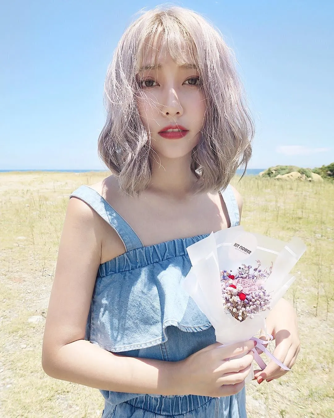 Xu Qingling, Ig Sharing Okinawa Bikini Photos photo 39