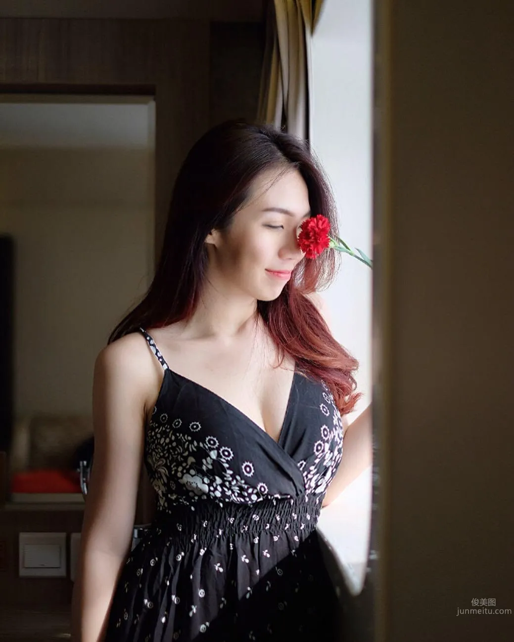 Malaysian Beauty Deng Anqi, Elegant Yet Sexy photo 37