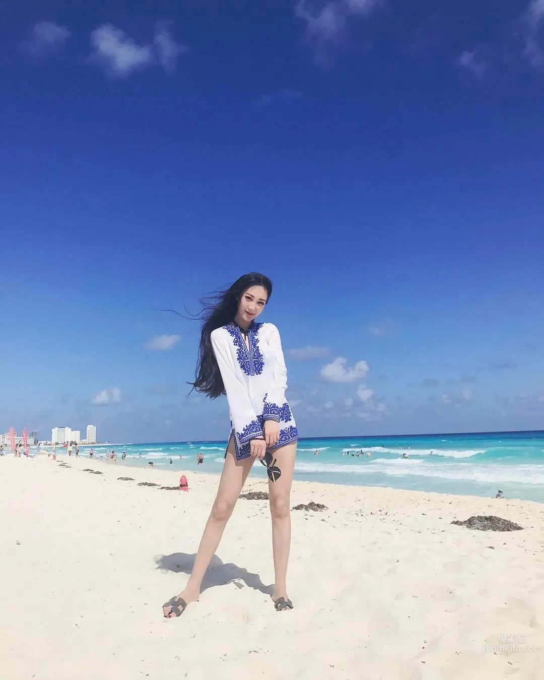The Dream Girl of the Legs World! Overseas Highly Educated Beauty You Never Tire of Looking At! Her Curves Are Too Hot! photo 4