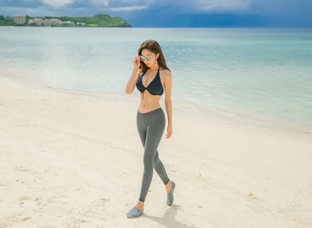 Park Soo Yeon, 2017 Swimwear Series Gallery Six photo 93