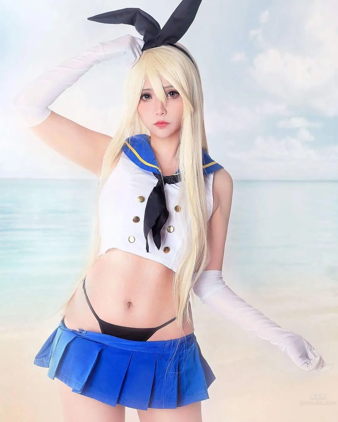 电玩美少女Hana Dinh，这样的身材你喜欢吗？_0