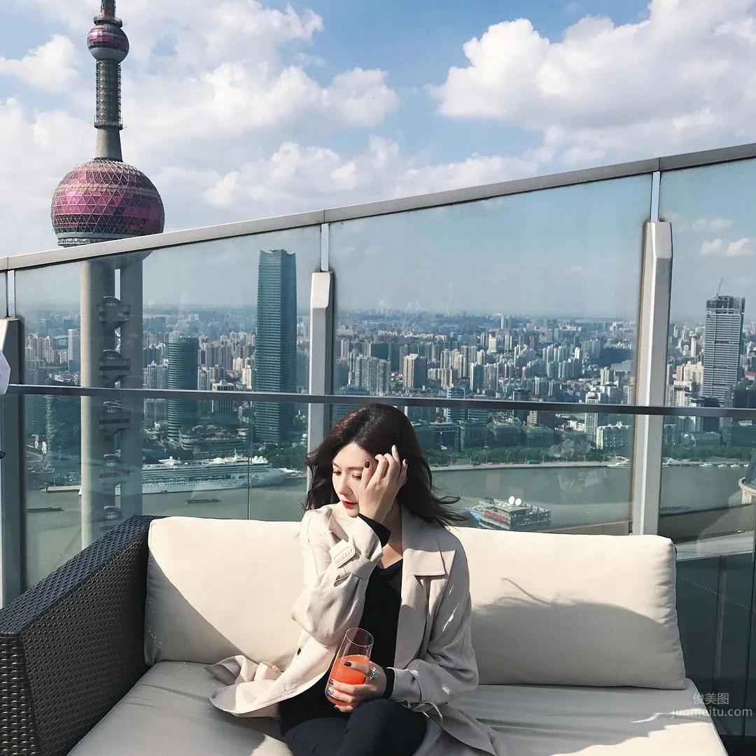 'Mingdao Campus Beauty' Evolved Even More After Graduation, So Hot Fans Shout No No! photo 25
