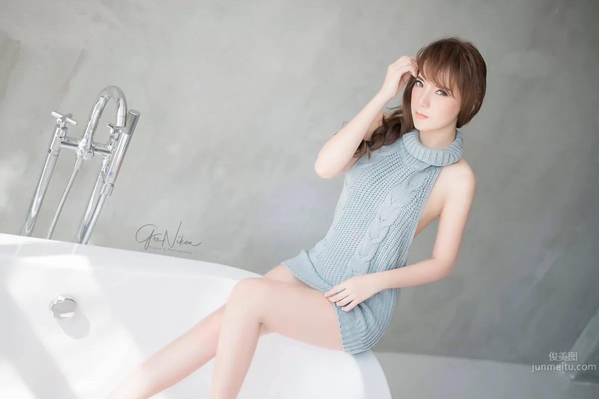 Alisa Phonaem- 真空圍裙咖啡與開背毛衣誘惑 21