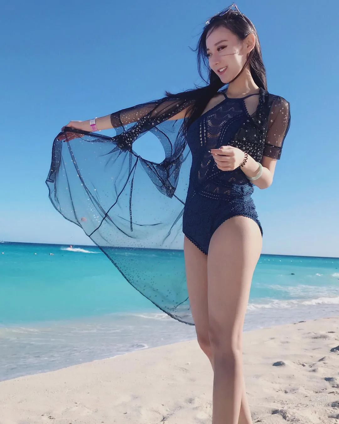 The Dream Girl of the Legs World! Overseas Highly Educated Beauty You Never Tire of Looking At! Her Curves Are Too Hot! photo 17