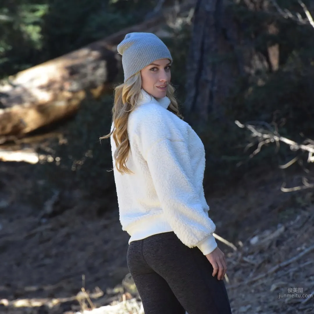 Paige Spiranac - The Sexiest Golfer photo 25