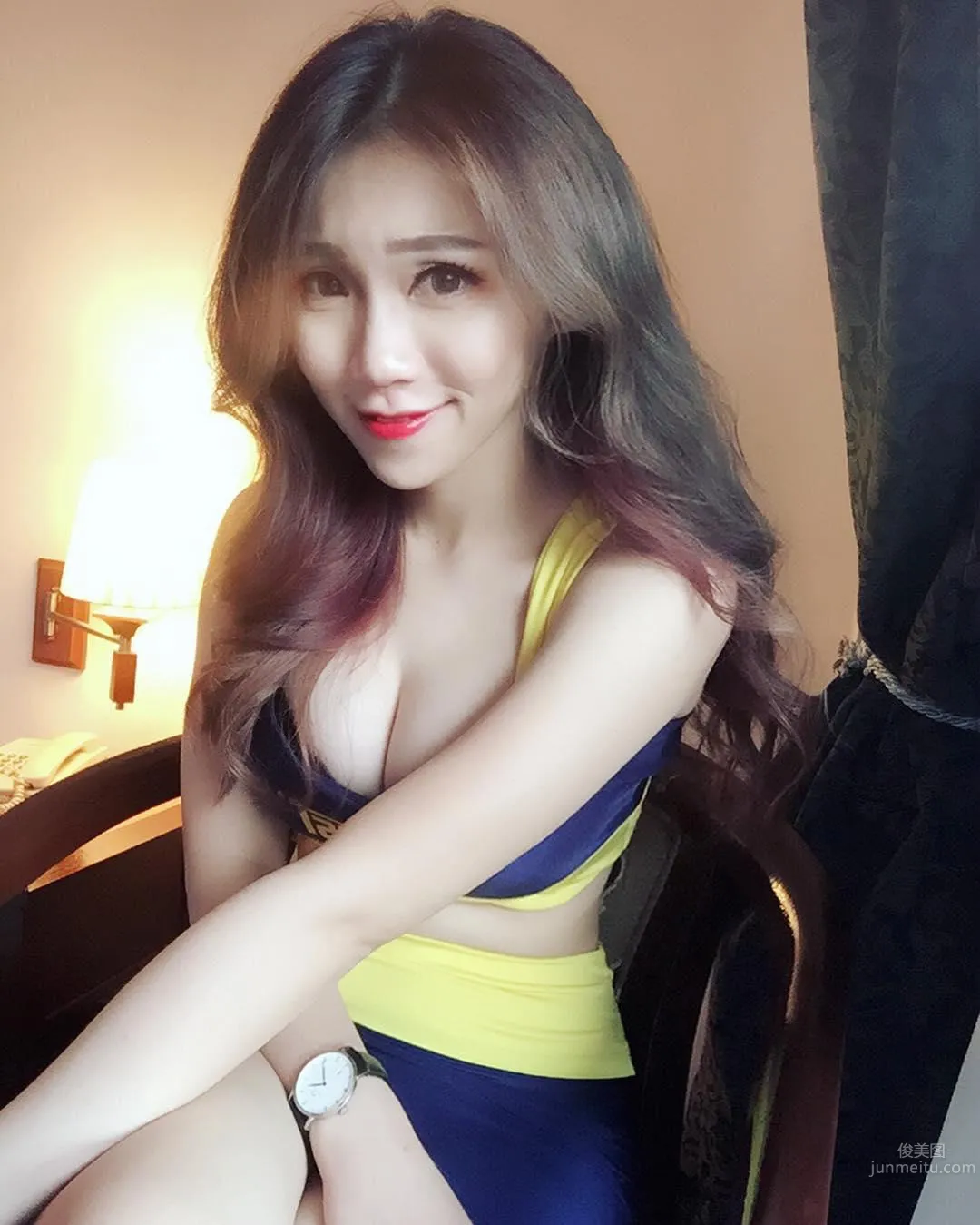 Malaysian Beauty Deng Anqi, Elegant Yet Sexy photo 9