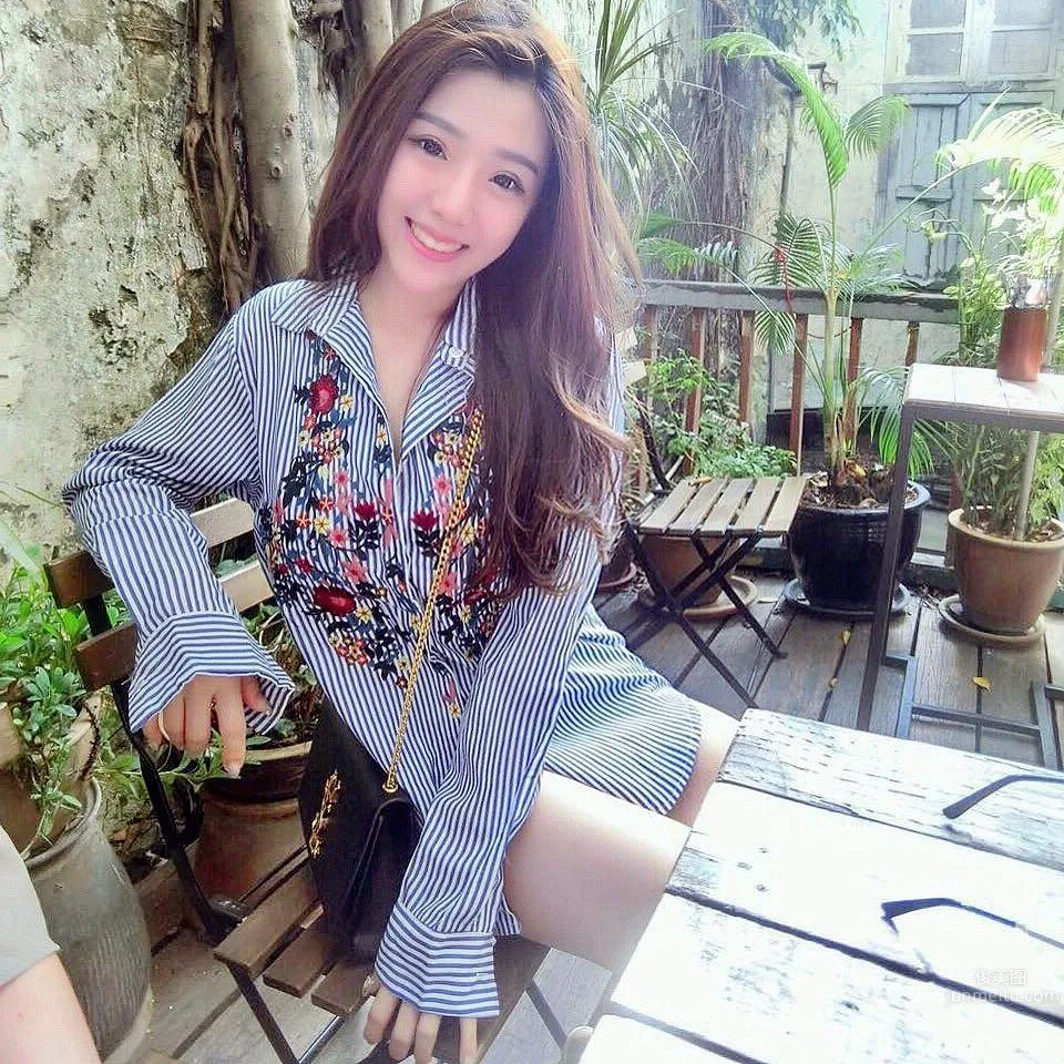 Lynna Lin- 强大反差萌！超萌小甜心拥「深沟长腿」_4