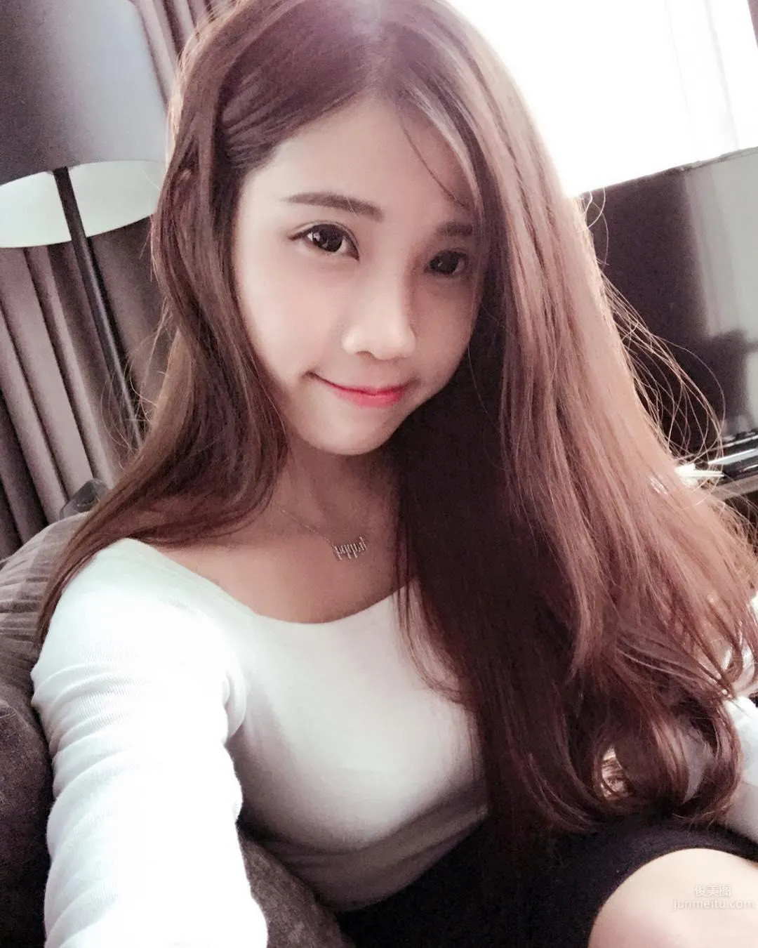 Malaysian Beauty Rainy Lly, Girl with Full Elegance and Great Figure photo 7