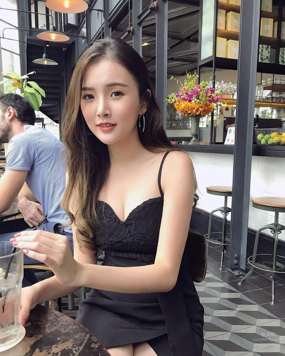 Malaysian Beauty Yifeis Has Over 360,000 Followers! photo 22