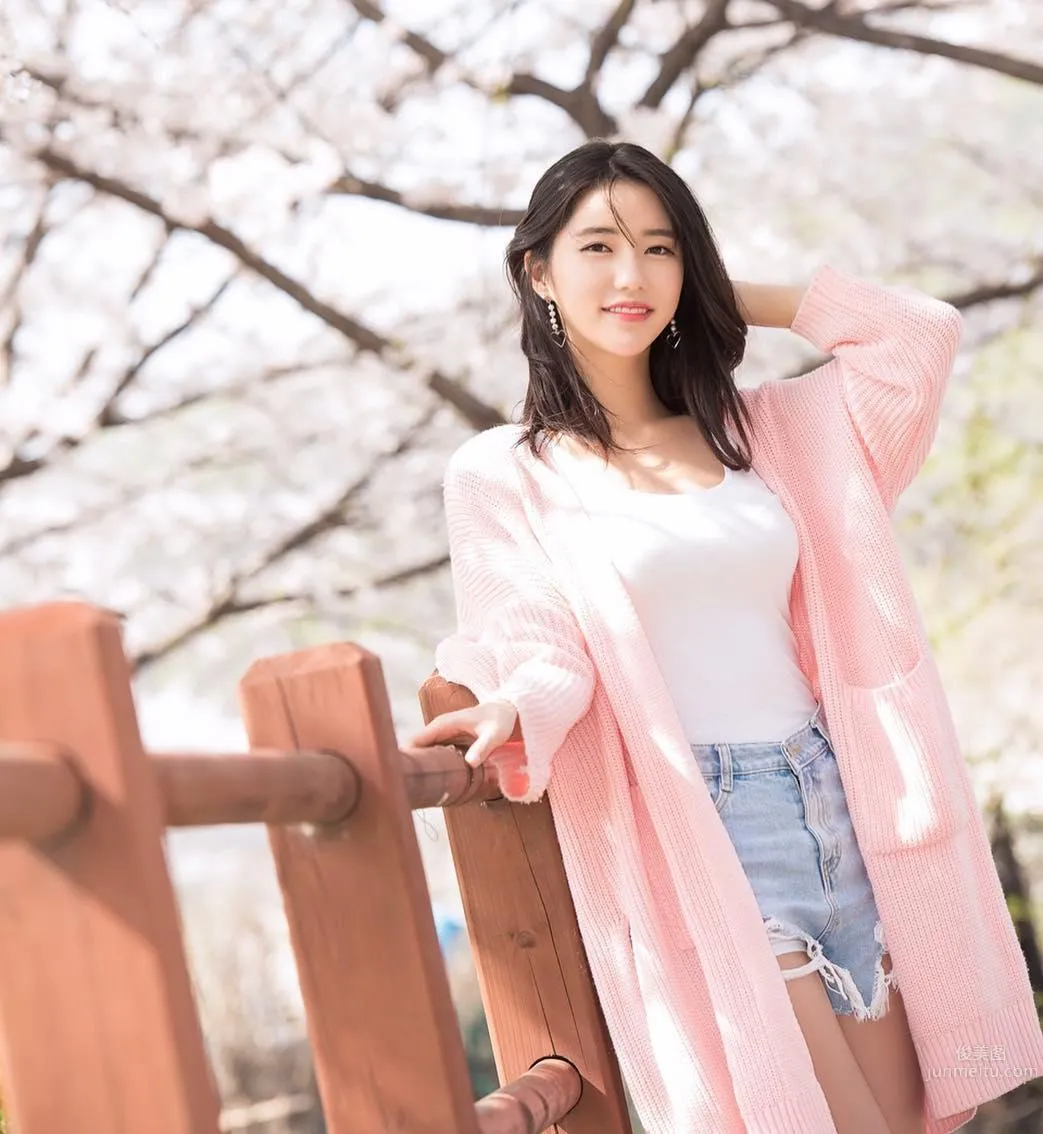 South Korean Goddess Lim Sola, Beautiful Temperament and Sky-High Long Legs photo 26