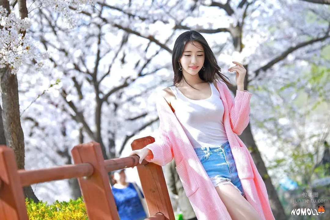 South Korean Goddess Lim Sola, Beautiful Temperament and Sky-High Long Legs photo 4