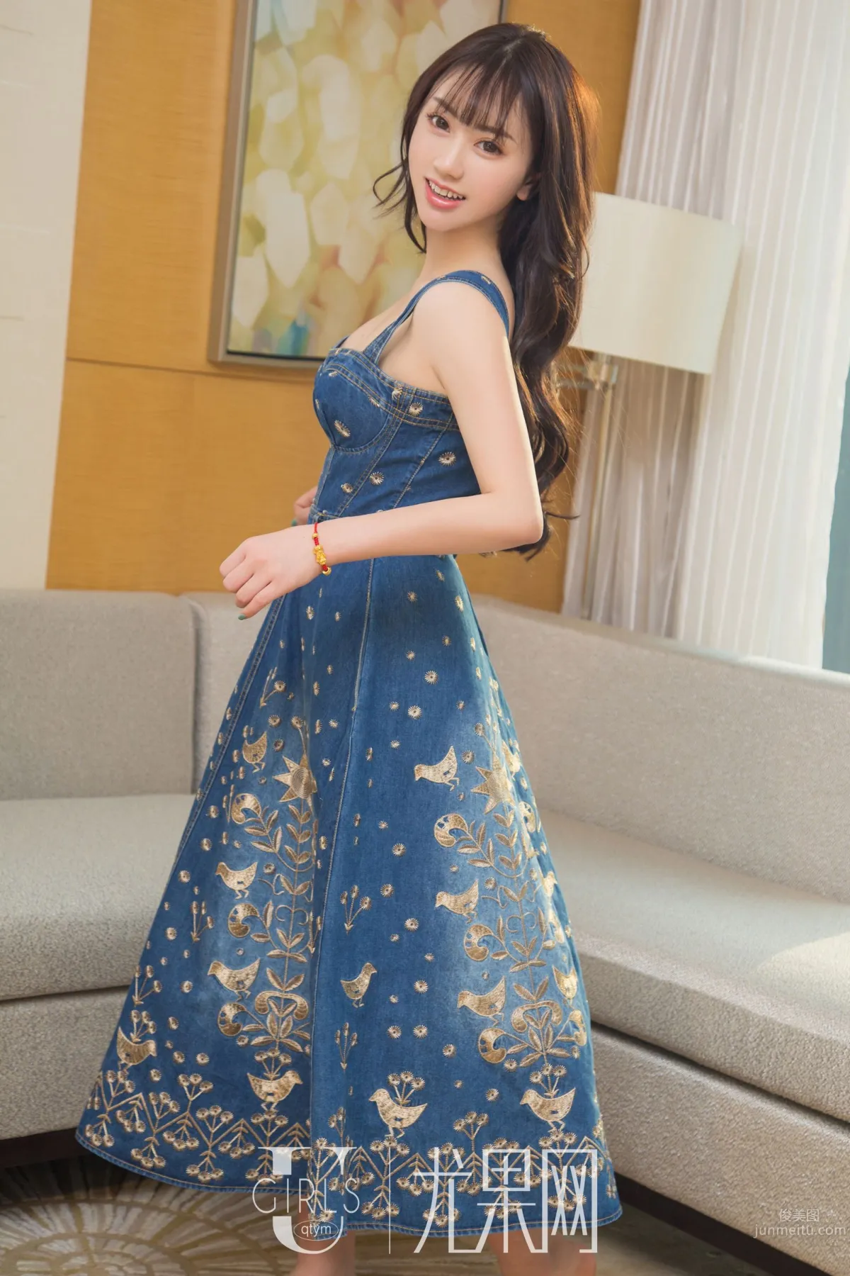 Ugirls Sara photo 39