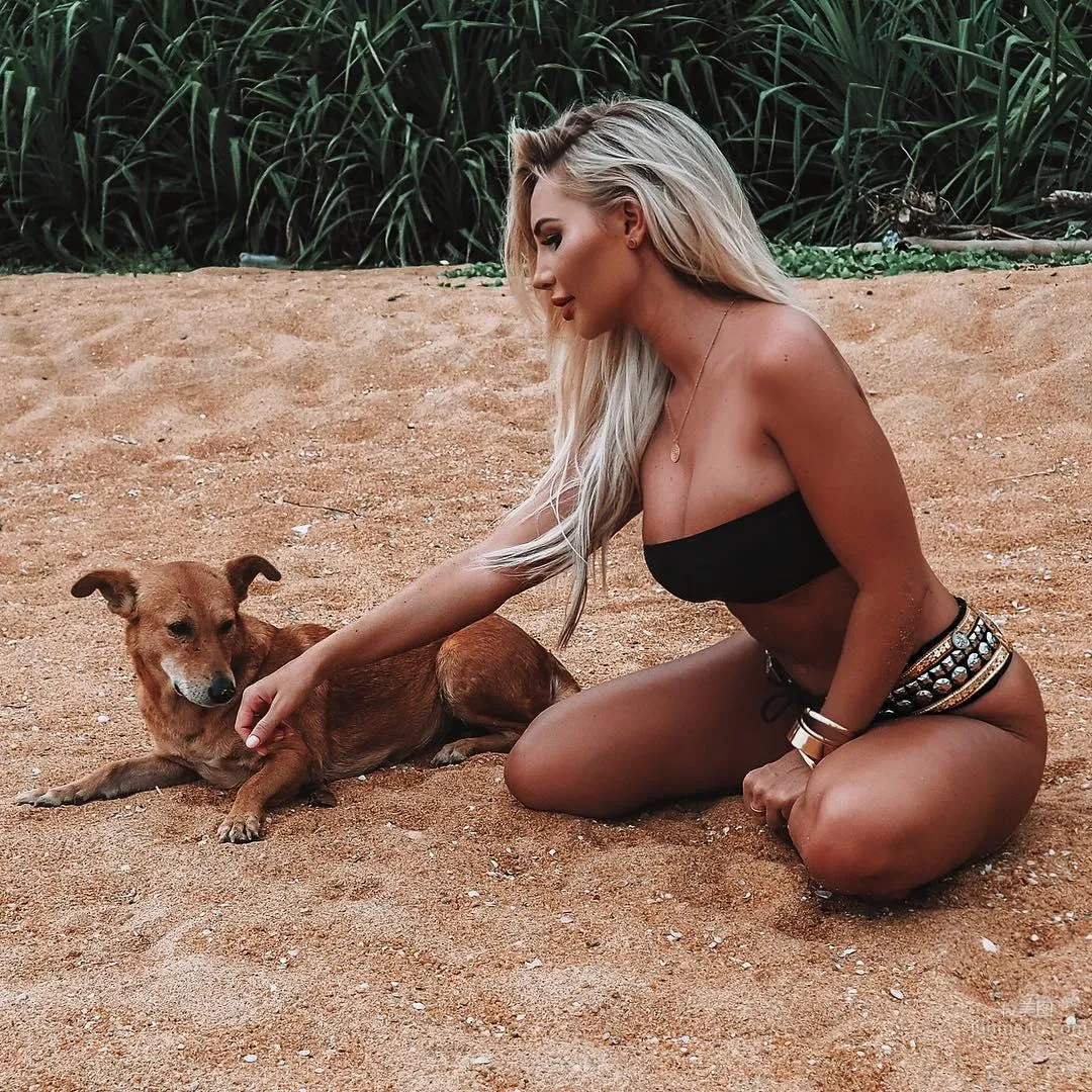 Enthralled! Chocolate Beauty "Rosanna Arkle" Firm and Peachy Curves on Full Display photo 46