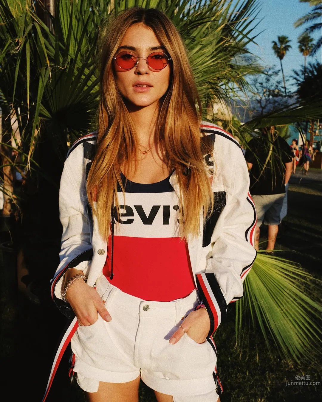 Elegant Sweetheart Stefanie Giesinger, Missing Lower Body, Heavenly Long Legs Revealed photo 32