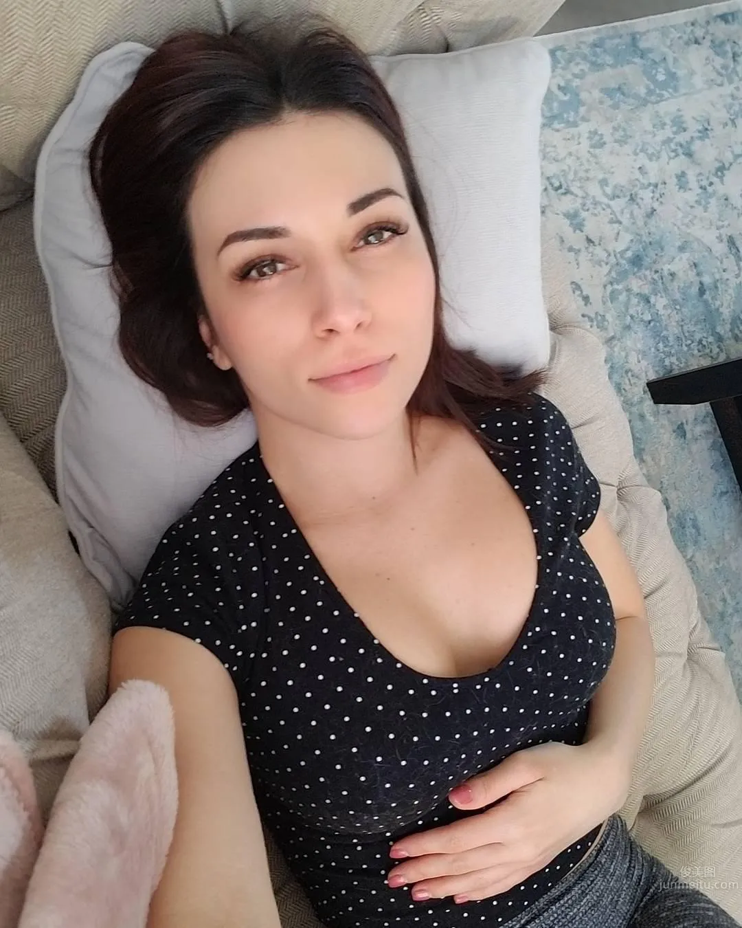 Want to Battle Together! Video Game Streamer Girl "Alinity Divine" Fresh and Natural photo 31