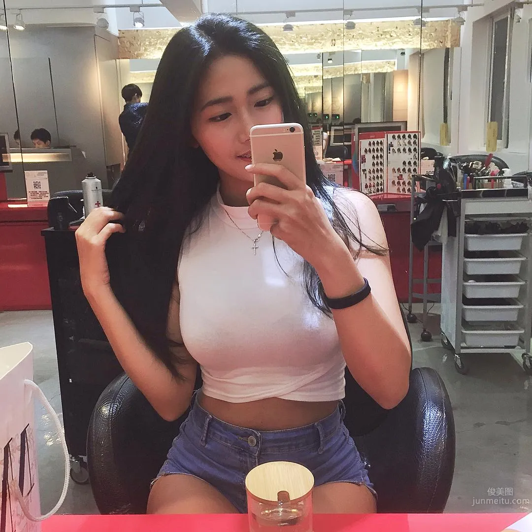 台灣素人正妹陳靖媛 渾圓碗波與結實蜜臀 9