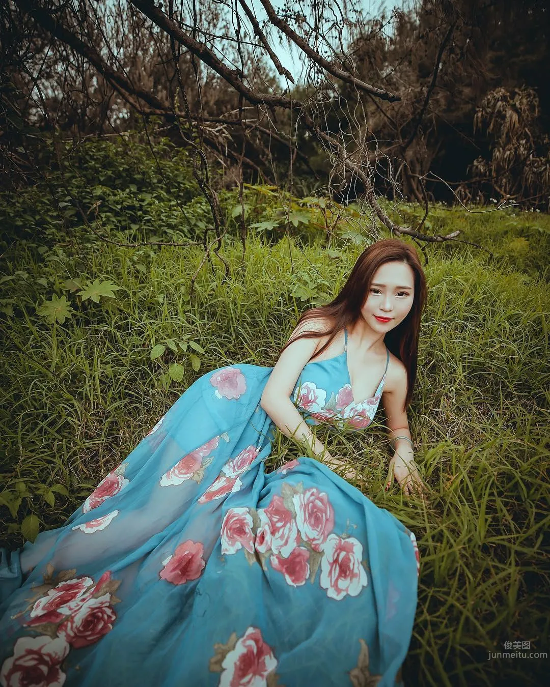 Jin Yuen: Photo Set 2022 photo 12