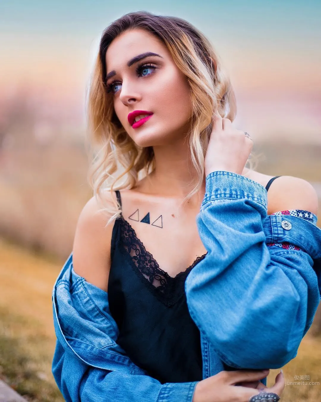 Beauty Wins Completely! Elegant Beauty Meaghann Appling Sexy Charm Erupts photo 29