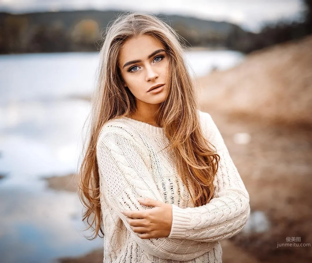 Angel Face Beauty "Anna Von Klinski" Charming Electric Eyes Ultimate Charm photo 12