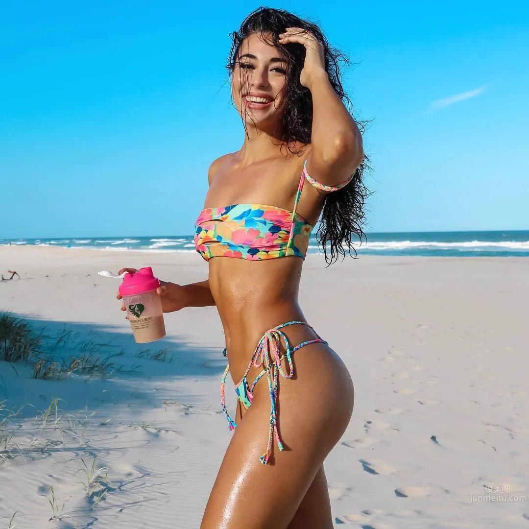 Danielle Robertson: Photo Set 2025 photo 44