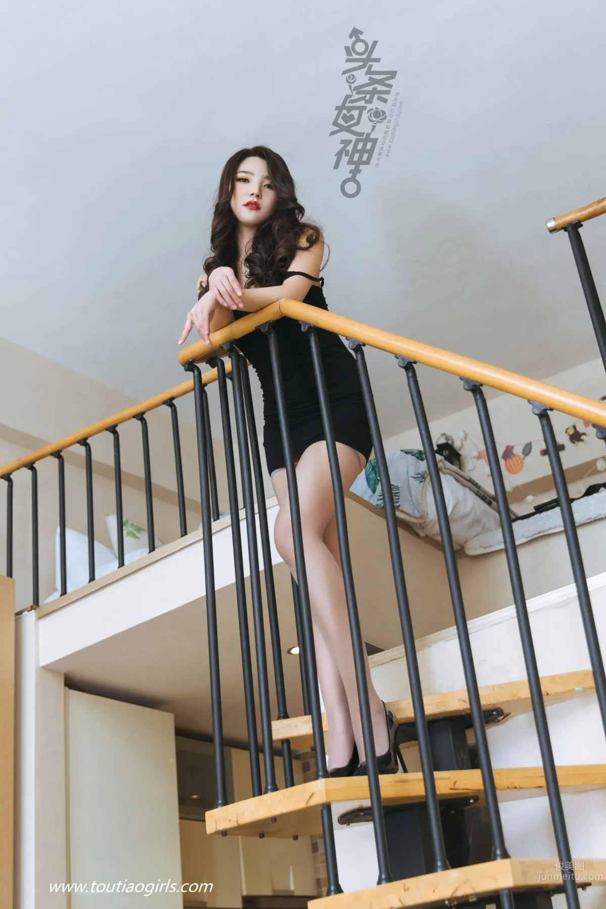 Tang Yaner - Honey Mature Woman 1: Born Fifty Shades of Grey photo 15