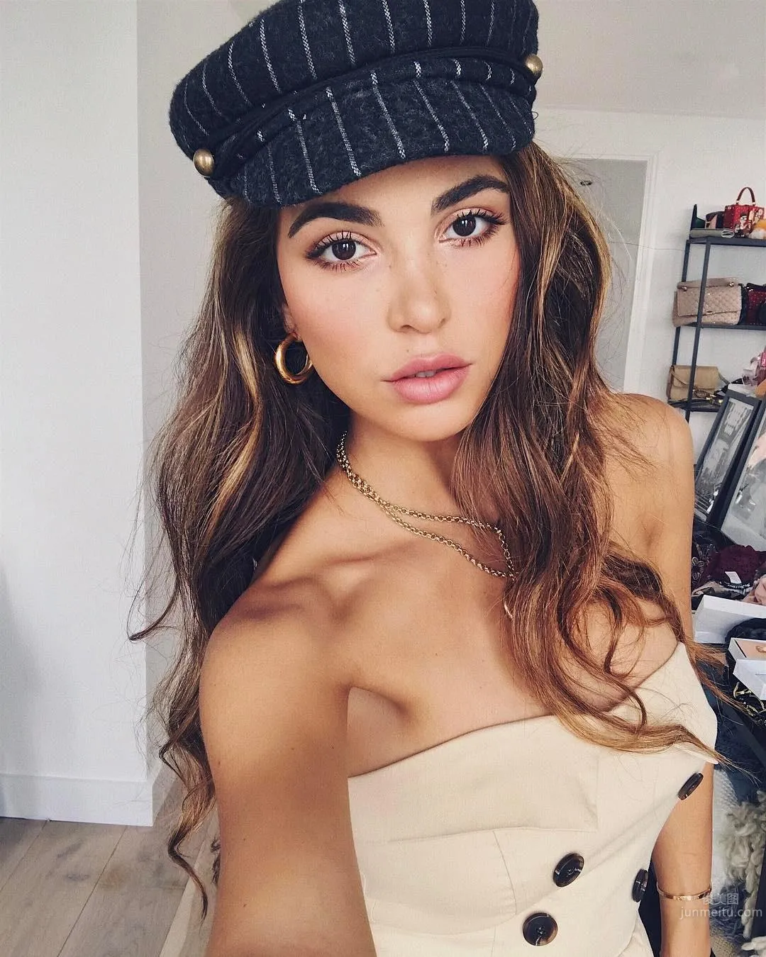 Just Shopping and Suddenly Seeing Fashion Hot Model Negin Mirsalehi photo 5
