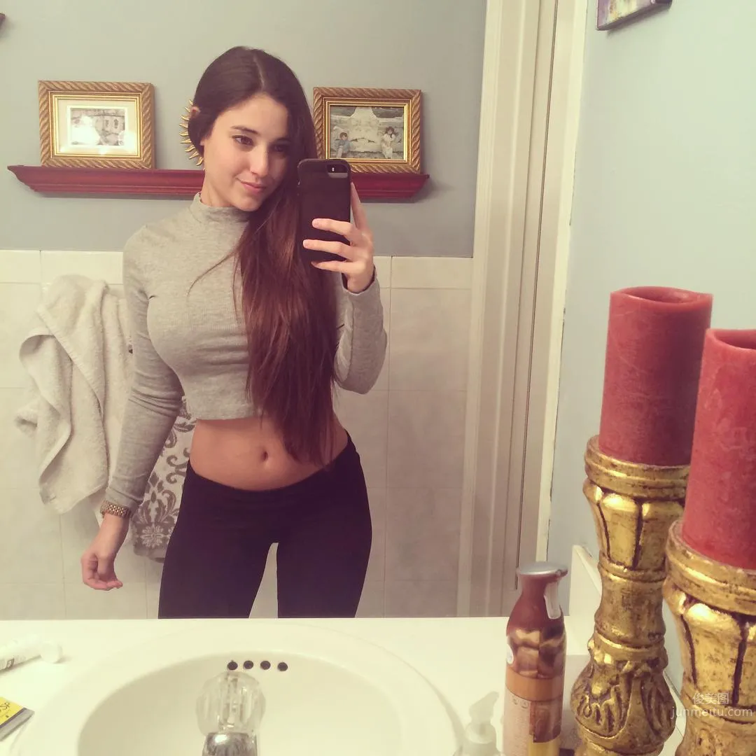 Law Student Beauty Angeline Varona's Very Easy on the Eyes Private Shoot photo 1