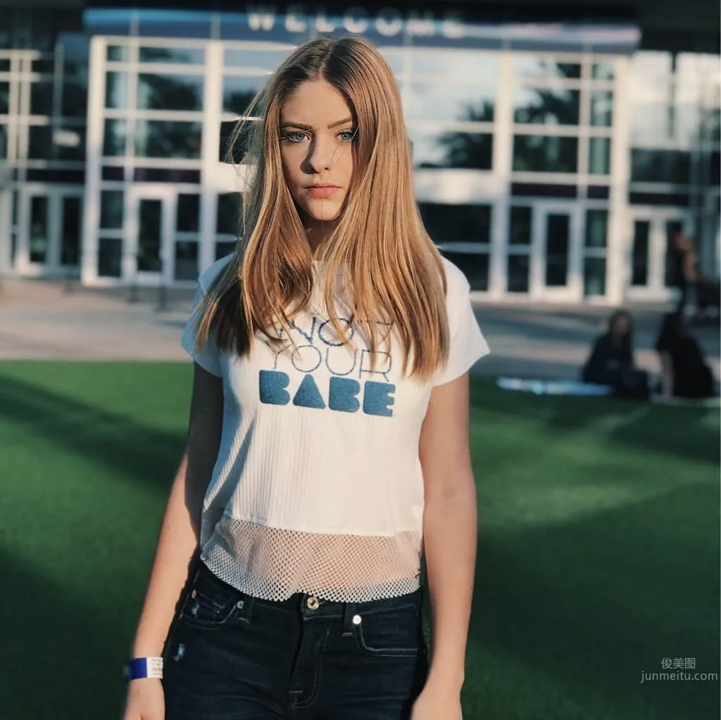 Valentina Schulz - Brazilian Girl with One Million Instagram Followers photo 7