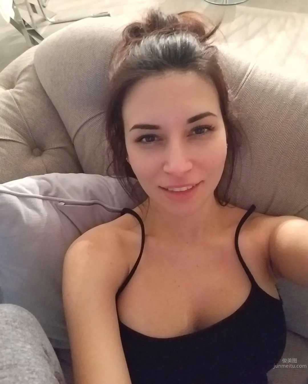 Want to Battle Together! Video Game Streamer Girl "Alinity Divine" Fresh and Natural photo 29