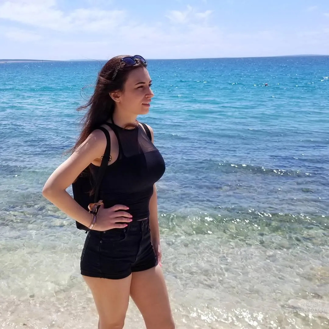 Want to Battle Together! Video Game Streamer Girl "Alinity Divine" Fresh and Natural photo 7