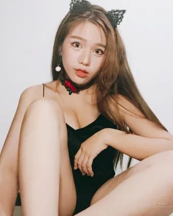 sarre彌海砂- 絕美嫩模女主播