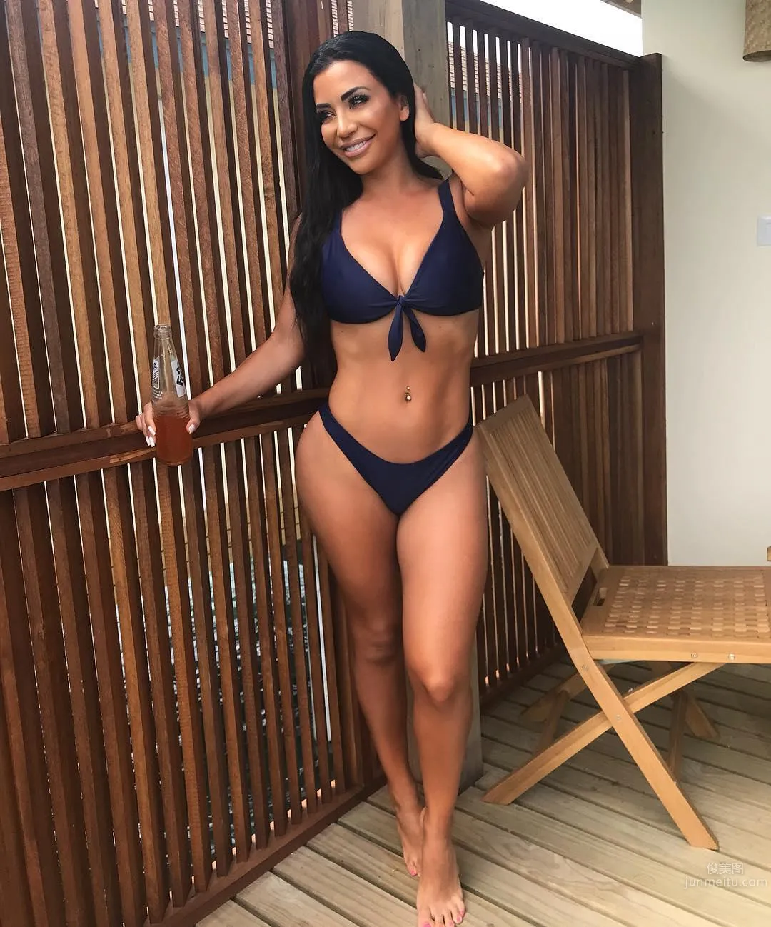 The Temptation of a Local Mom! The Auntie Has a Hot Body and Shows Off Her Round Curves with Overwhelming Presence photo 25