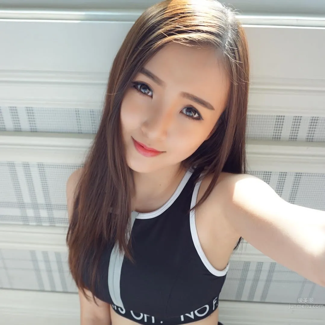 Malaysian Beauty Yifeis Has Over 360,000 Followers! photo 4