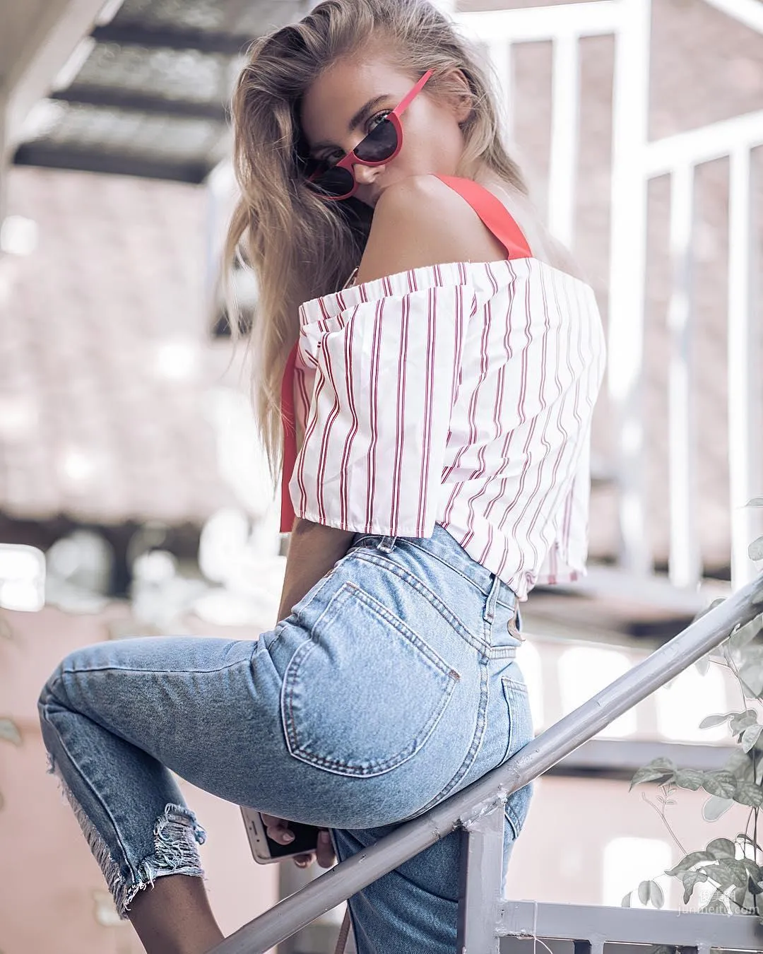 Complete Elegance Victory! Angel Beauty Greta Buz in a One-Piece Swimsuit Releases a Side Leak photo 50
