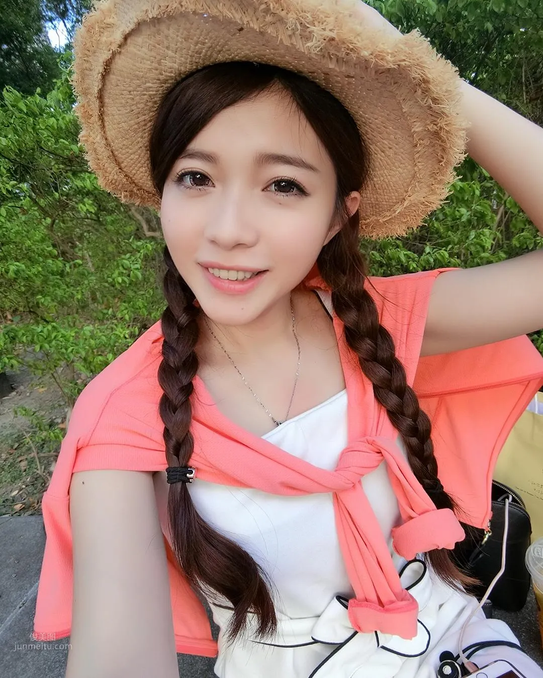 Xue Ruhan - E-Cup Racing Queen, Super Impressive Bust photo 18