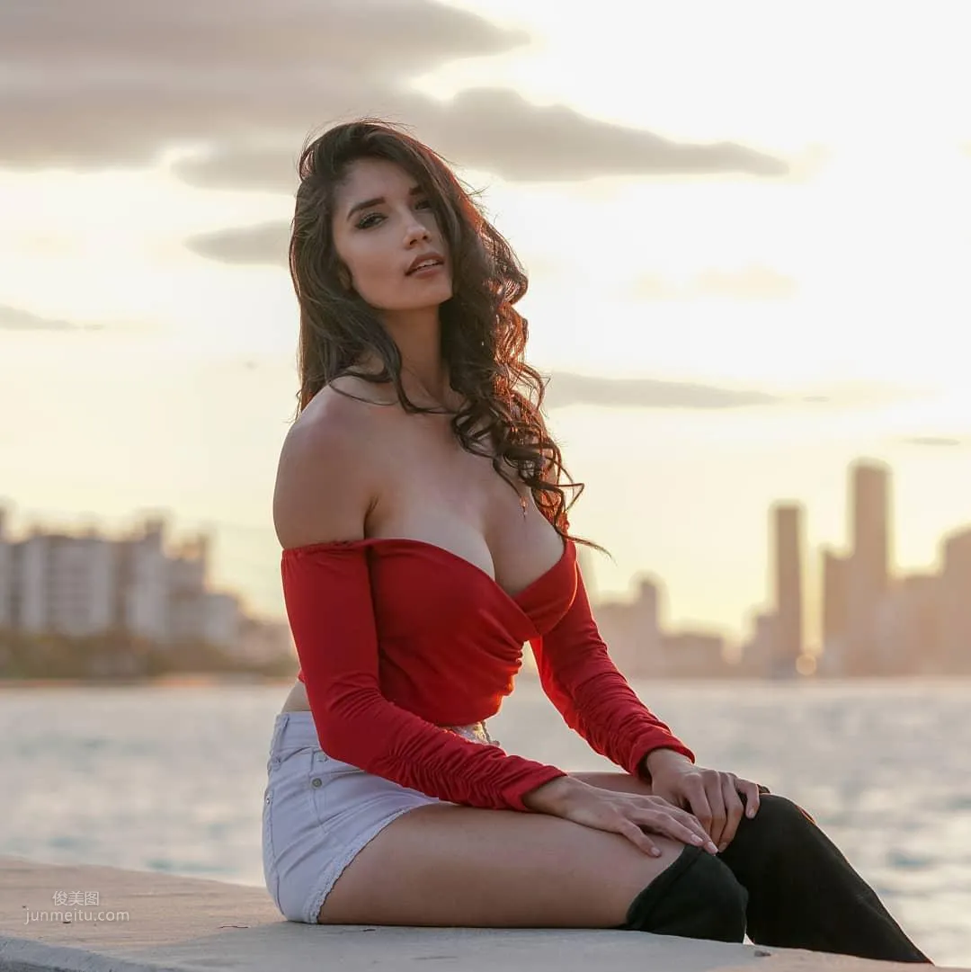 這樣太危險！Diana Vazquez挑戰「極限尺度」 36