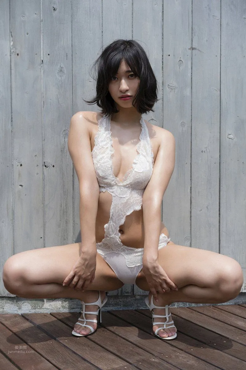 Yuka Kuramochi - 2018 Weekly Playboy NEWS Photos photo 20