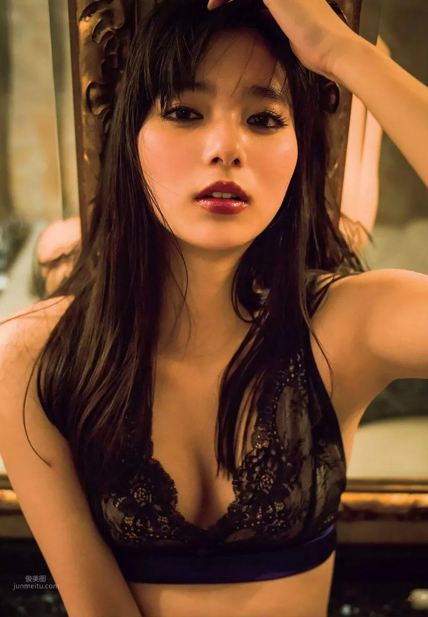 Yua Shinkawa, 2018 Weekly Playboy News Photos photo 22