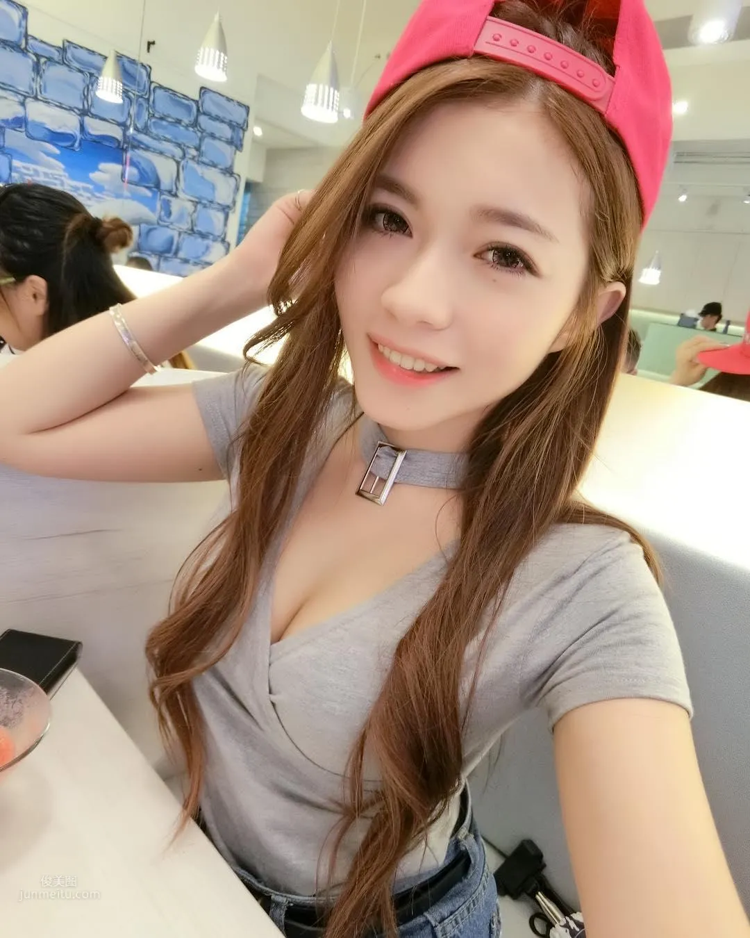 Xue Ruhan - E-Cup Racing Queen, Super Impressive Bust photo 7
